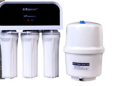 沁園凈水器 榮譽滿載，定義家庭凈水新標(biāo)桿